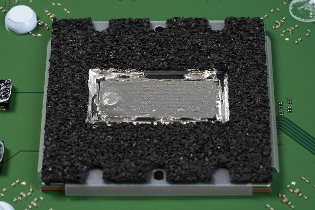 PS5 Pro 的液态金属改进pg电子模拟器试玩索尼展示(图3) PS5 Pro 的液态金属改进pg电子模拟器试玩索尼展示(图3)